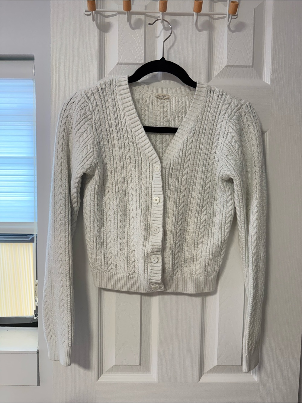 Brandy Melville White Cable Knit V-Neck Button Cardigan Sweater